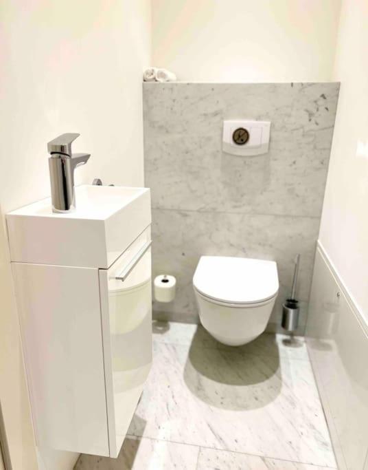 Gemuetliches Und Modernes Apartment,44 M² Wien Exteriör bild