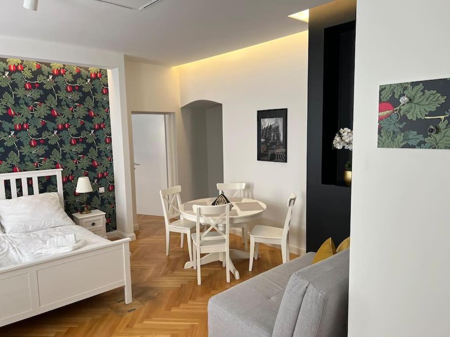 Gemuetliches Und Modernes Apartment,44 M² Wien Exteriör bild