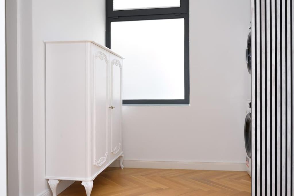 Gemuetliches Und Modernes Apartment,44 M² Wien Exteriör bild