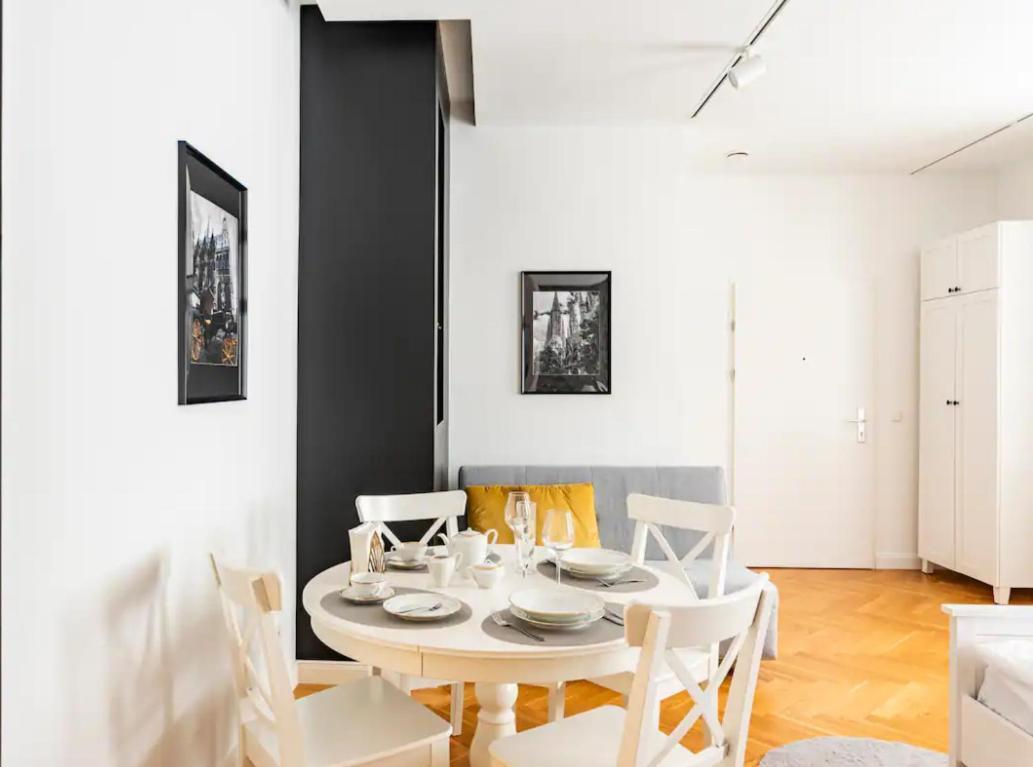 Gemuetliches Und Modernes Apartment,44 M² Wien Exteriör bild